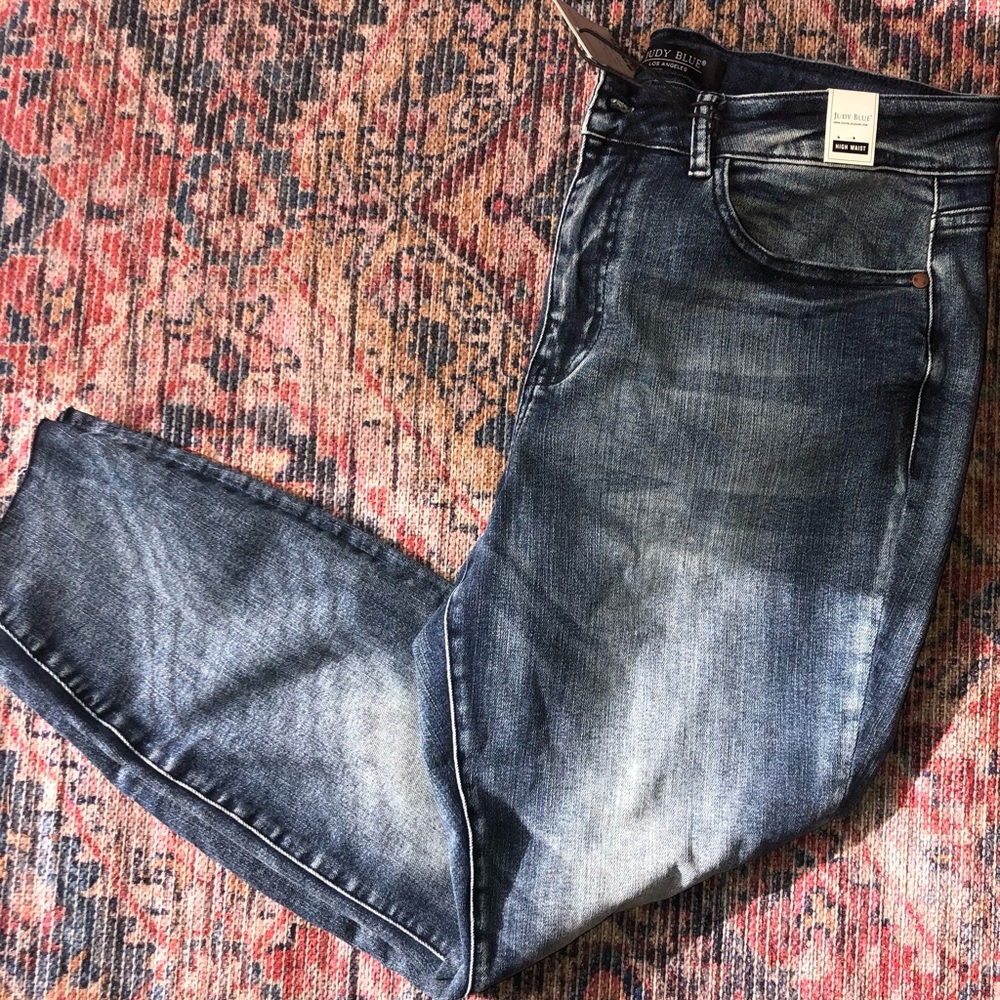 Judy Blue High Waisted Distressed Skinny Jeans